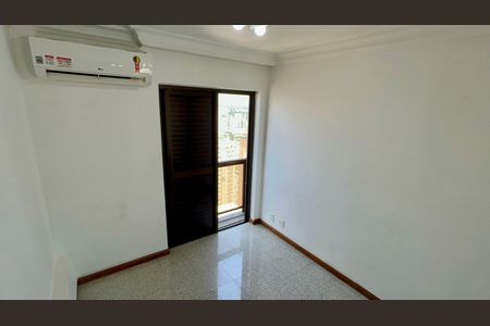 Apartamento à venda com 61m², 2 quartos e 2 vagasQuarto