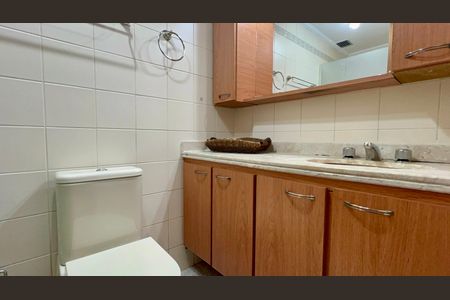 Apartamento à venda com 61m², 2 quartos e 2 vagasBanheiro