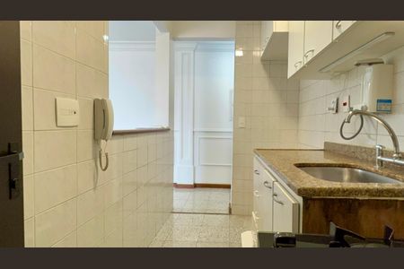 Apartamento à venda com 61m², 2 quartos e 2 vagasCozinha