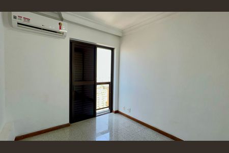 Apartamento à venda com 61m², 2 quartos e 2 vagasQuarto