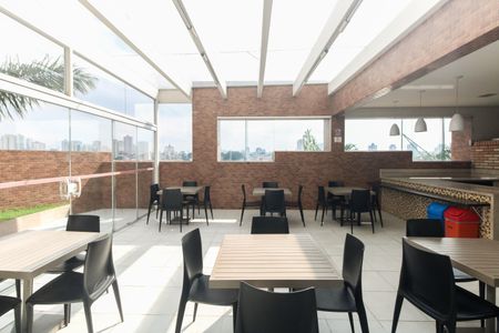 Apartamento à venda com 158m², 3 quartos e 4 vagas Apartamento à venda com 158m², 3 quartos e 4 vagasÁrea Comum