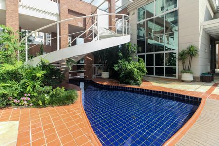 Apartamento à venda com 158m², 3 quartos e 4 vagas Apartamento à venda com 158m², 3 quartos e 4 vagasÁrea Comum