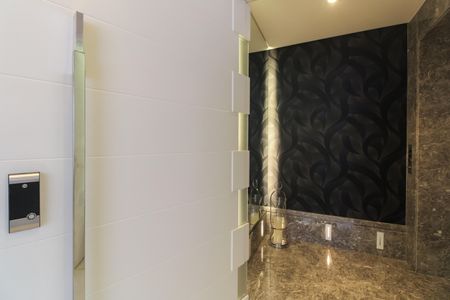 Apartamento à venda com 158m², 3 quartos e 4 vagas Apartamento à venda com 158m², 3 quartos e 4 vagasHall de Entrada Privativo