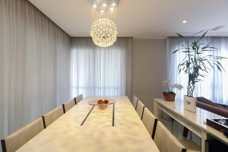 Apartamento à venda com 158m², 3 quartos e 4 vagas Apartamento à venda com 158m², 3 quartos e 4 vagasSala