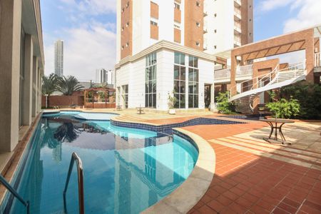 Apartamento à venda com 158m², 3 quartos e 4 vagas Apartamento à venda com 158m², 3 quartos e 4 vagasÁrea Comum