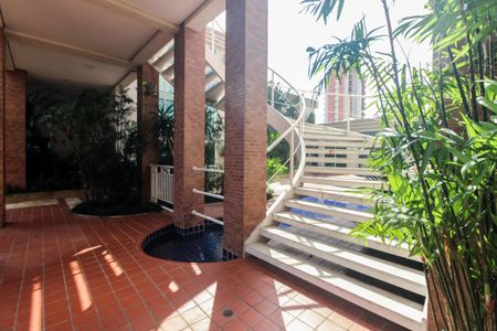 Apartamento à venda com 158m², 3 quartos e 4 vagas Apartamento à venda com 158m², 3 quartos e 4 vagasÁrea Comum