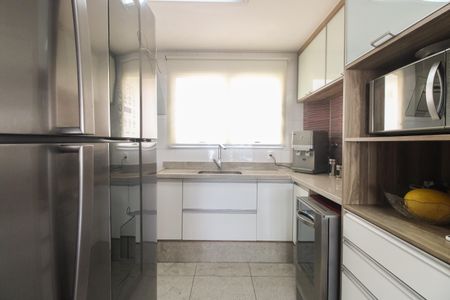 Apartamento à venda com 158m², 3 quartos e 4 vagas Apartamento à venda com 158m², 3 quartos e 4 vagasCozinha