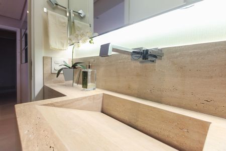 Apartamento à venda com 158m², 3 quartos e 4 vagas Apartamento à venda com 158m², 3 quartos e 4 vagasLavabo