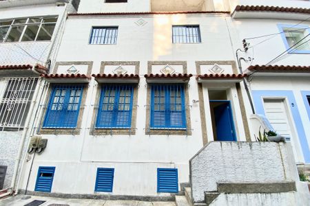 Casa de condomínio para alugar com 216m², 3 quartos e 1 vagaFachada