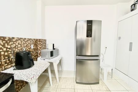 Casa de condomínio para alugar com 216m², 3 quartos e 1 vagaCozinha