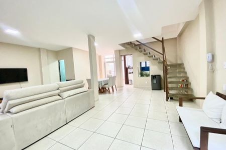 Sala de casa de condomínio para alugar com 3 quartos, 216m² em Botafogo, Rio de Janeiro