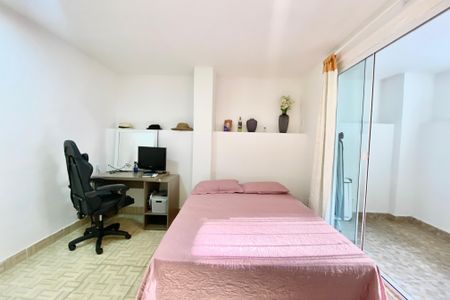 Casa de condomínio para alugar com 216m², 3 quartos e 1 vagaQuarto 1