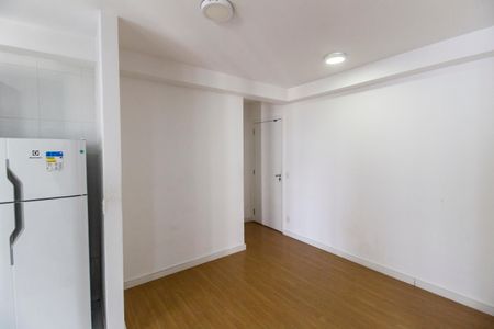 Sala de apartamento para alugar com 1 quarto, 51m² em Empresarial 18 do Forte, Barueri