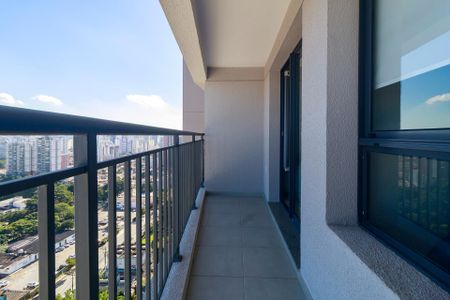 Varanda de kitnet/studio para alugar com 1 quarto, 33m² em Santo Amaro, São Paulo