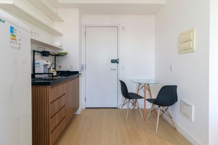 Studio para alugar com 33m², 1 quarto e sem vaga Studio para alugar com 33m², 1 quarto e sem vagaCozinha