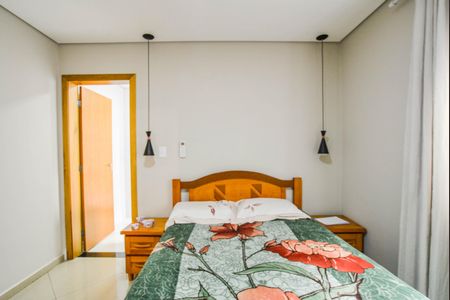 Casa para alugar com 250m², 3 quartos e 4 vagas Casa para alugar com 250m², 3 quartos e 4 vagasQuarto Suíte