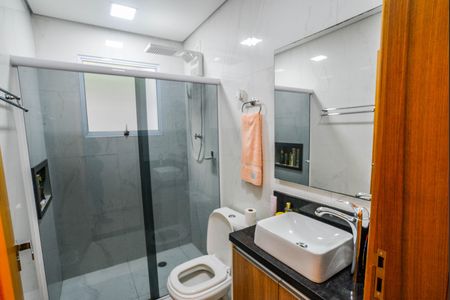 Casa para alugar com 250m², 3 quartos e 4 vagas Casa para alugar com 250m², 3 quartos e 4 vagasBanheiro Social