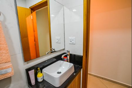 Casa para alugar com 250m², 3 quartos e 4 vagas Casa para alugar com 250m², 3 quartos e 4 vagasBanheiro Social
