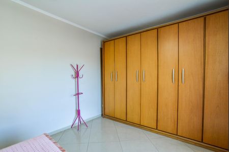 Casa para alugar com 250m², 3 quartos e 4 vagas Casa para alugar com 250m², 3 quartos e 4 vagasQuarto 1