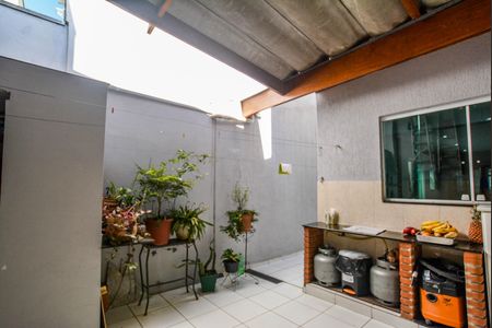 Casa para alugar com 250m², 3 quartos e 4 vagas Casa para alugar com 250m², 3 quartos e 4 vagasÁrea de Serviço