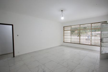 Casa à venda com 160m², 3 quartos e 3 vagasSala