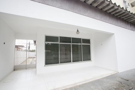 Casa à venda com 160m², 3 quartos e 3 vagasVaranda da Frente