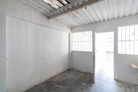 Casa para alugar com 120m², 2 quartos e 6 vagas Casa para alugar com 120m², 2 quartos e 6 vagasCozinha e Área de Serviço