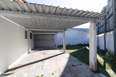 Casa para alugar com 120m², 2 quartos e 6 vagas Casa para alugar com 120m², 2 quartos e 6 vagasÁrea externa