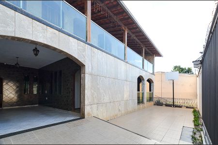 Casa para alugar com 480m², 5 quartos e 4 vagasGaragem