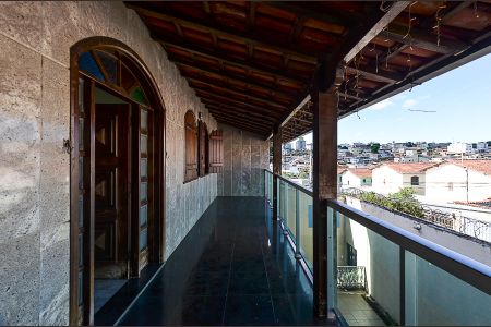 Casa para alugar com 480m², 5 quartos e 4 vagasVaranda