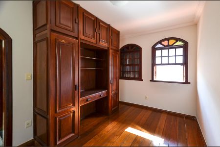 Casa para alugar com 480m², 5 quartos e 4 vagasQuarto 1