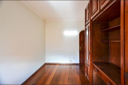 Casa para alugar com 480m², 5 quartos e 4 vagasQuarto 1