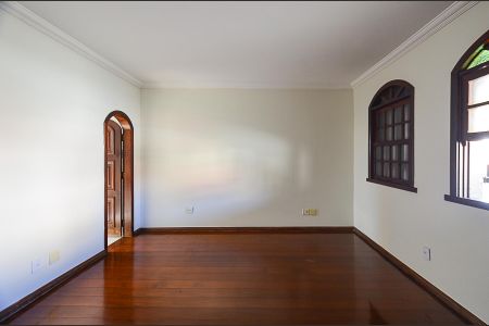 Casa para alugar com 480m², 5 quartos e 4 vagasSuíte 2