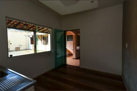 Casa para alugar com 480m², 5 quartos e 4 vagasCozinha Externa