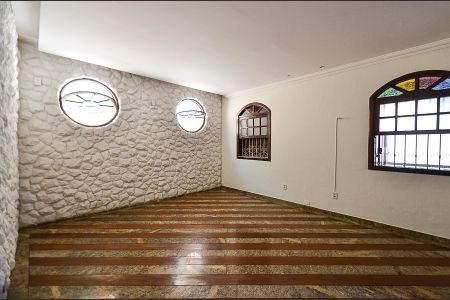 Casa para alugar com 480m², 5 quartos e 4 vagasSala de Estar