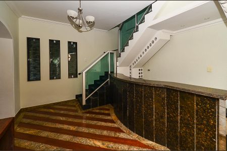 Sala de Estar de casa para alugar com 5 quartos, 480m² em Santa Cruz, Belo Horizonte