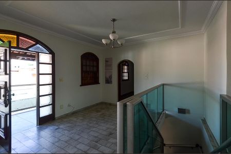 Casa para alugar com 480m², 5 quartos e 4 vagasCorredor