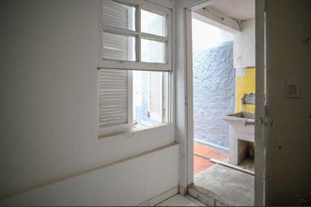 Casa à venda com 110m², 2 quartos e 1 vaga Casa à venda com 110m², 2 quartos e 1 vagaDepósito