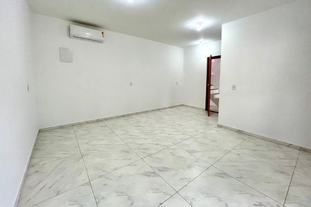 Casa para alugar com 220m², 3 quartos e 3 vagasSuíte 2