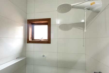 Casa para alugar com 220m², 3 quartos e 3 vagasBanheiro suíte 2