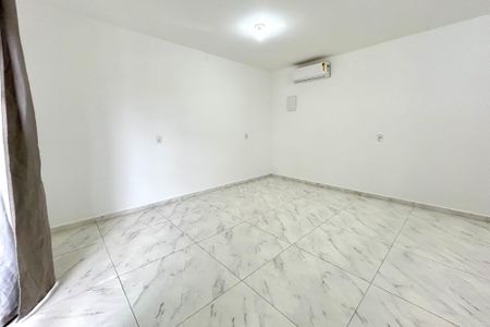 Casa para alugar com 220m², 3 quartos e 3 vagasSuite 2