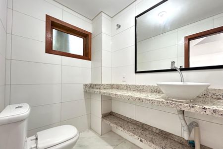 Casa para alugar com 220m², 3 quartos e 3 vagasLavabo