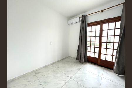 Casa para alugar com 220m², 3 quartos e 3 vagasSuíte 1