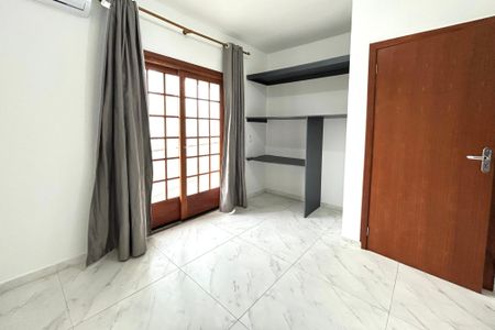 Casa para alugar com 220m², 3 quartos e 3 vagasSuíte 1