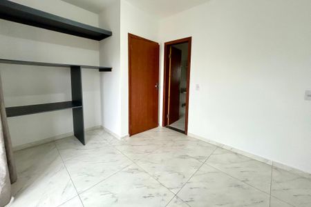 Casa para alugar com 220m², 3 quartos e 3 vagasSuíte 1