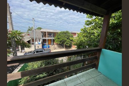 Casa à venda com 120m², 3 quartos e 2 vagas Casa à venda com 120m², 3 quartos e 2 vagasQuintal