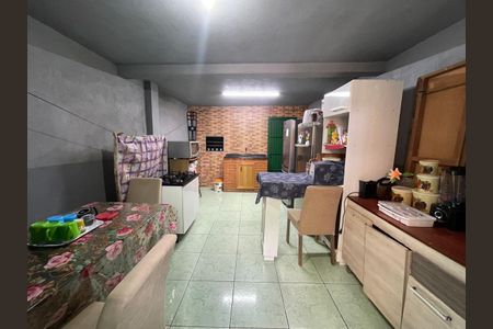 Casa à venda com 120m², 3 quartos e 2 vagas Casa à venda com 120m², 3 quartos e 2 vagasCozinha