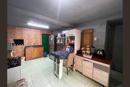 Casa à venda com 120m², 3 quartos e 2 vagas Casa à venda com 120m², 3 quartos e 2 vagasCozinha