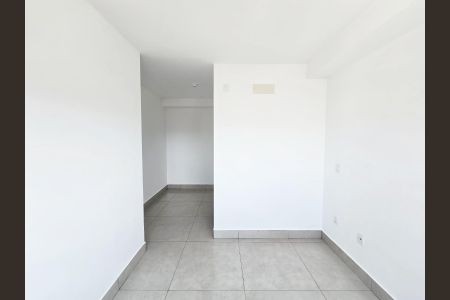 Apartamento para alugar com 69m², 2 quartos e 1 vagaSuíte