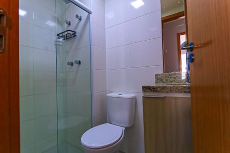 Banheiro Social de apartamento para alugar com 2 quartos, 45m² em Água Santa, Rio de Janeiro